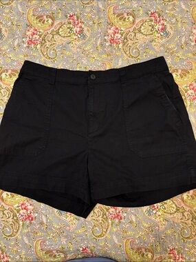 Old Navy Black Women's OG high waist chino shorts